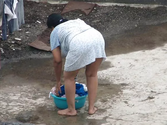 Tia espía violada xxx en india - culo doblado - culo voyeur.