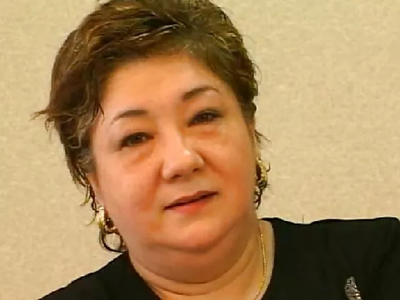 Japonés abuela hatun chuchuyuq, puqusqa señoras wasipi ruwasqa rikuchiypi joder.