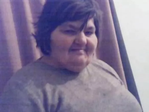 Videokuna abuelakuna incestomanta, wiñasqa mamakuna jerking off.