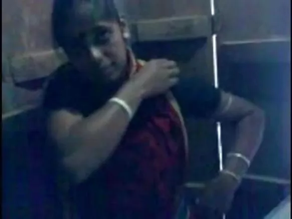 Tetona Tamil Pueblo Chicas Cum, Tia Shows Tetas.