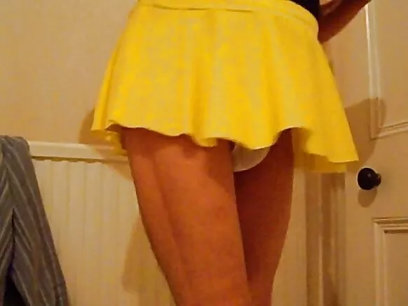 Puqusqa busty kuchikuna upskirt.