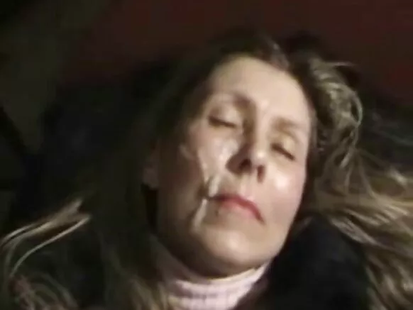 Abuelas y nietas xxx faciales para mama.