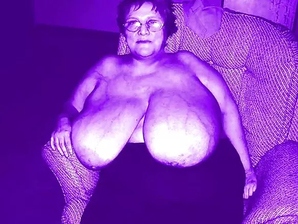 Rusia amateur puqusqa BBW tetona mayor señora.