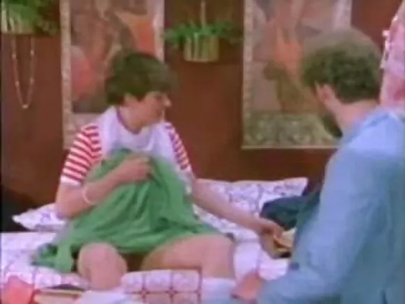 Ayllupi kusikuy. Familia video de señoras maduras.