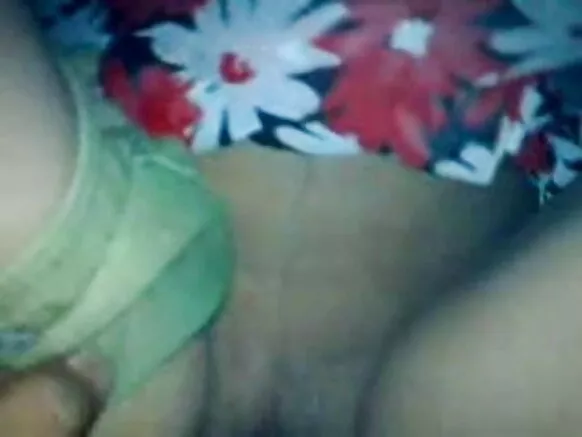 Hot desi sirvienta qhawan videota machu señoras iskaynin uchkukunata chuchusqankuta hinaspa sinchita chuchupakusqankumanta gemidoswan.