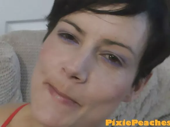 Pixie millp'un gratis videos porno machu británico warmikuna.